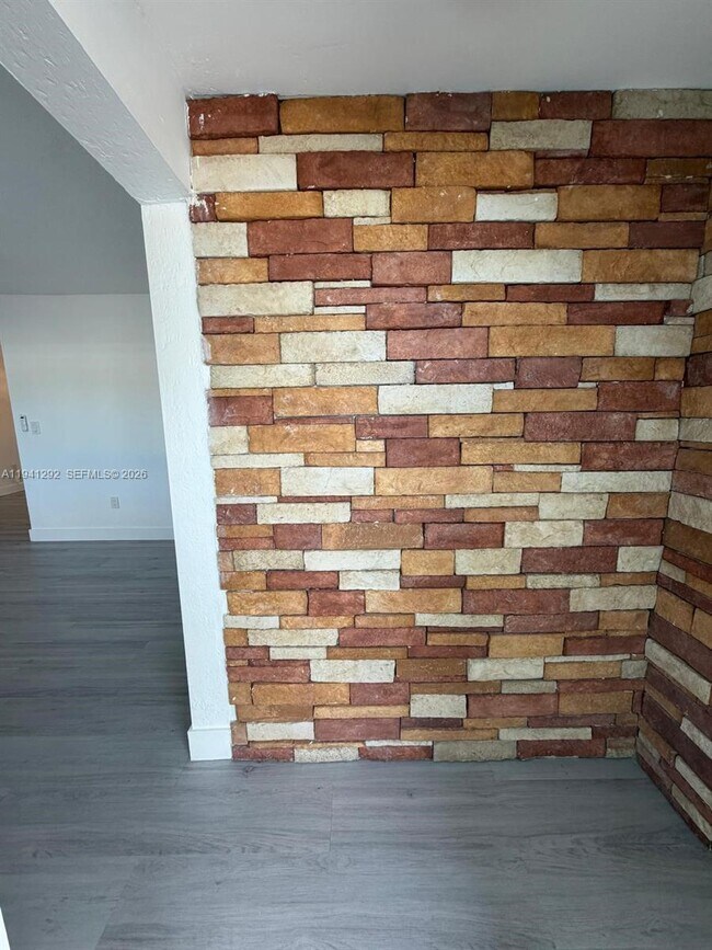 Building Photo - 3030 SW 96th Ave