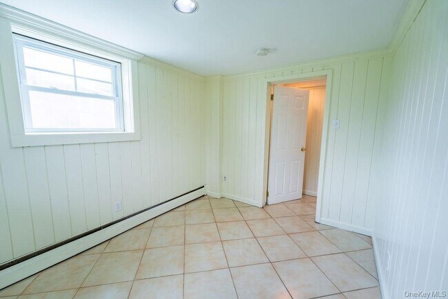 Building Photo - 5 Idlewild Dr