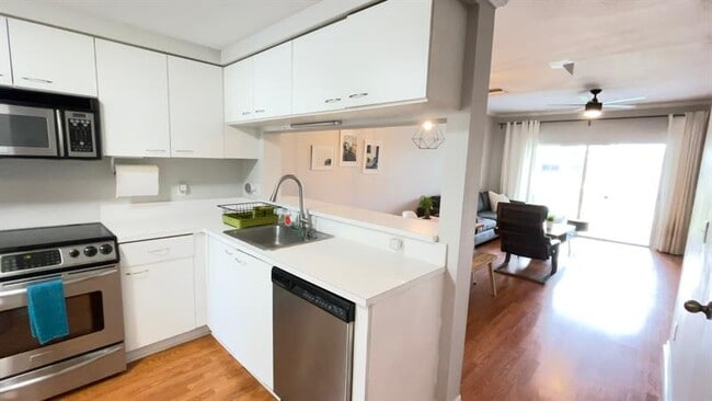 Building Photo - 5296 Jubilee Way