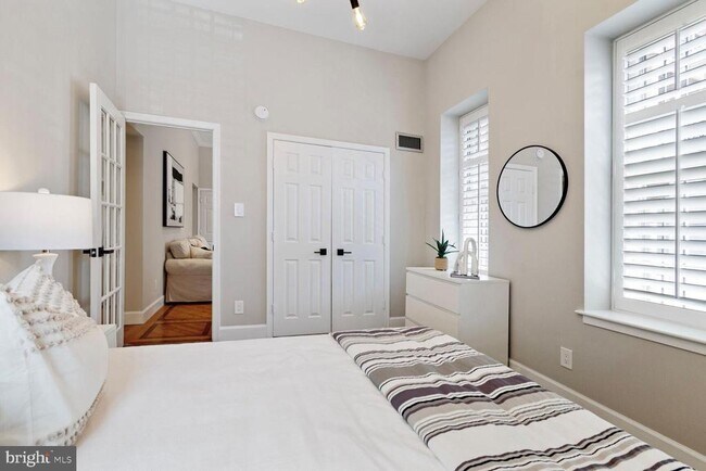 Building Photo - 1718 Corcoran St NW