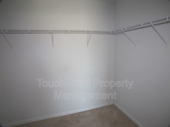 Building Photo - 2212 Atwell Glen Ln