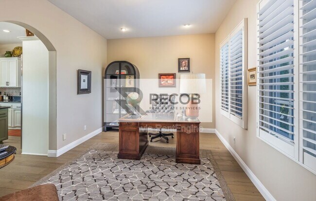 Building Photo - 3335 Caminito Daniella