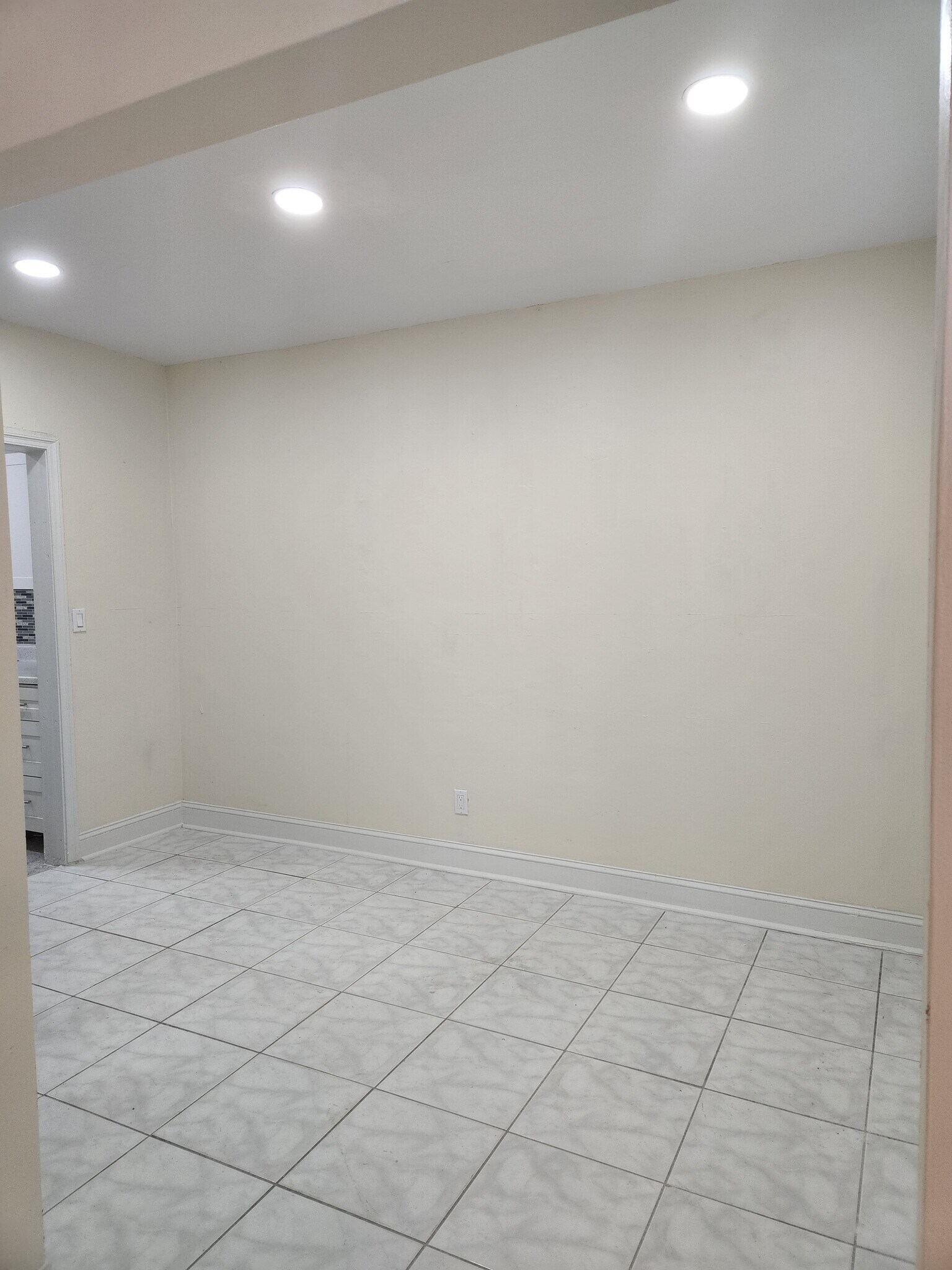 Building Photo - 1922 Taylor St