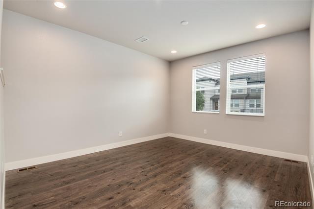 Building Photo - 16203 E 47th Pl