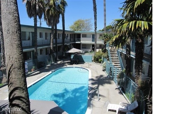 Building Photo - 520 W Channel Islands Blvd