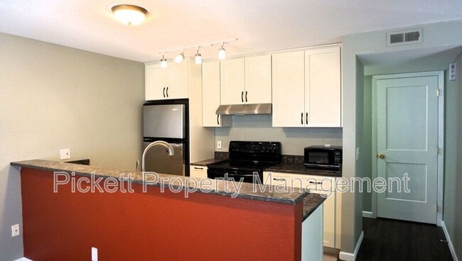 Building Photo - 12949 Granite Ln NW