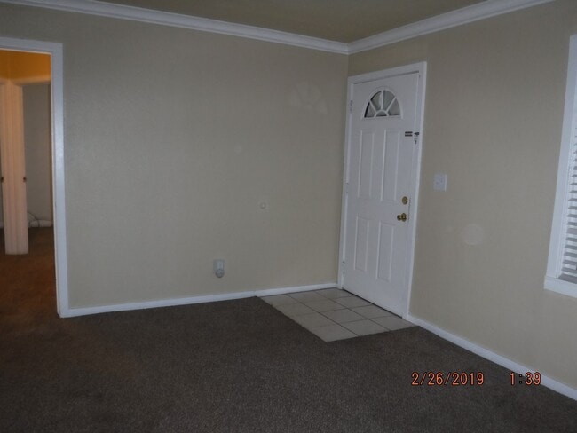 Building Photo - 905 Orange St