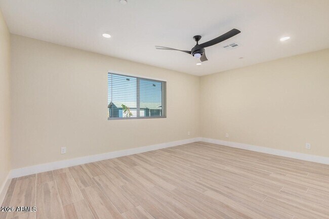 Building Photo - 2220 N 66th St