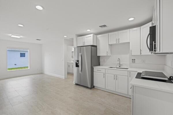 Building Photo - 5911 Seagrape Dr