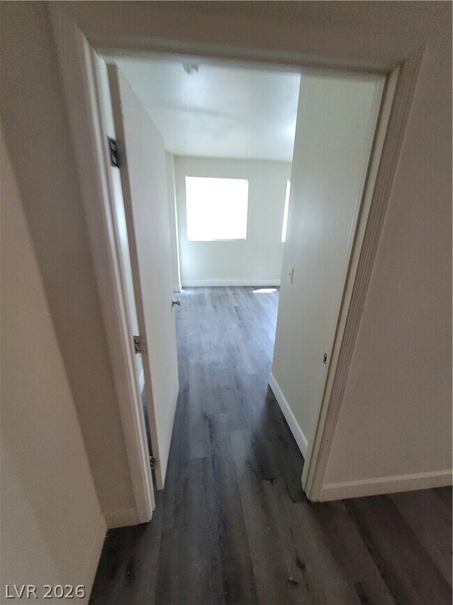 Building Photo - 3412 Townhouse Dr