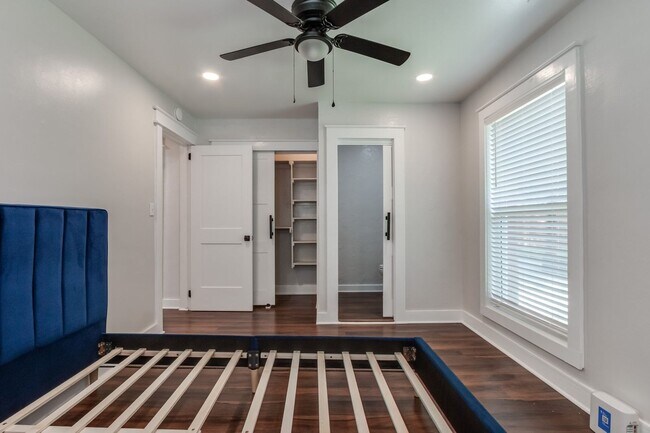 Building Photo - Luxury remodel in NW Oklahoma City