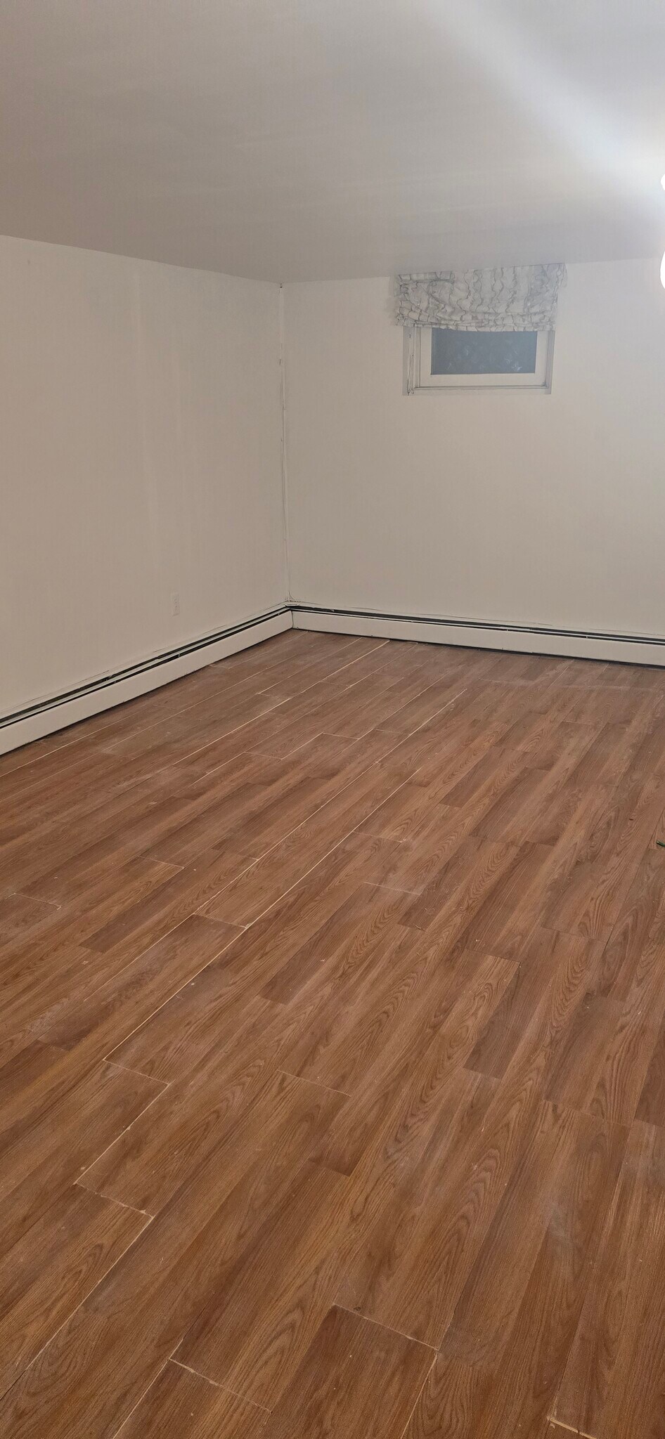 Living room - 68 Hendrickson Ave
