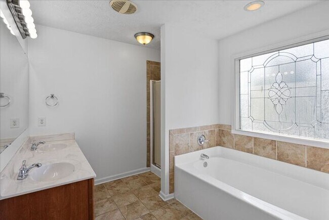 Building Photo - 3 Bedroom 2.5 Bath home in Grays Creek