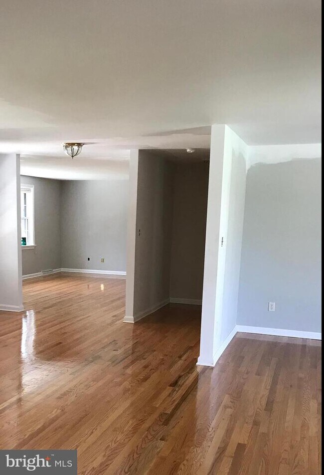 Primary Photo - 335 Spalding Rd