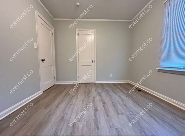 Building Photo - 2776 Palm Dr