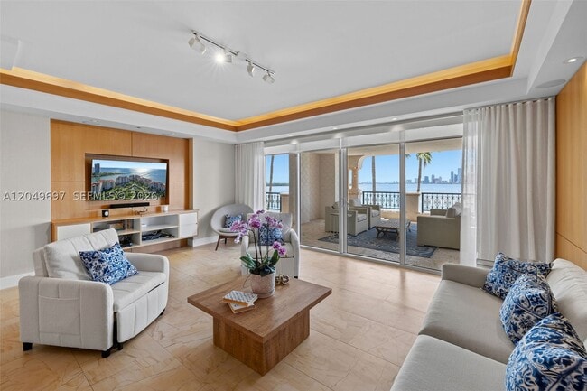 Building Photo - 5245 Fisher Island Dr