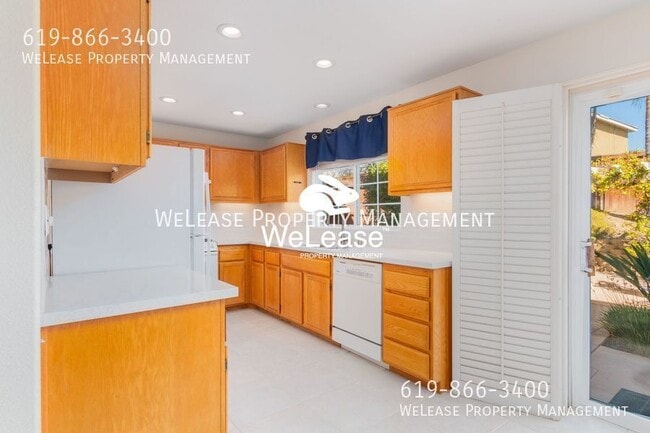 Building Photo - 42028 Pine Needle St