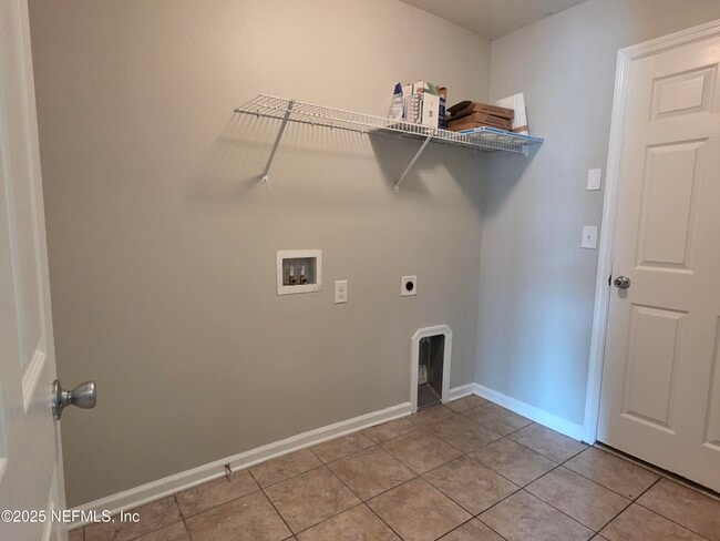 Building Photo - 6553 Winding Greens Dr