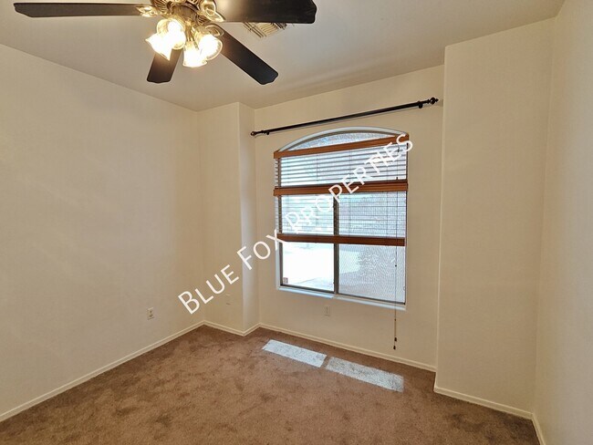 Building Photo - 5680 Shady Grove Dr