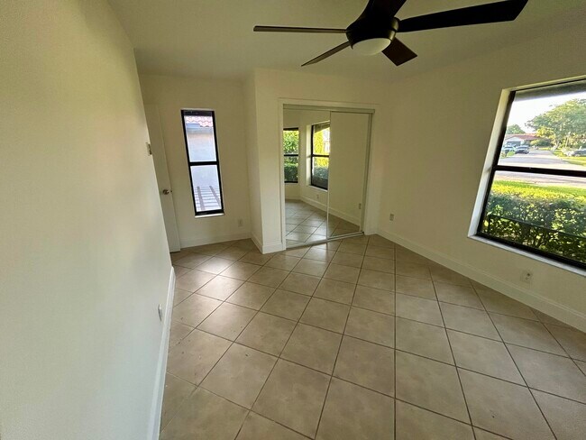 Building Photo - 22822 Pinewood Ct