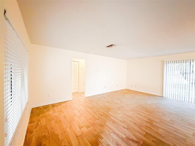 Building Photo - 10319 Matchlock Dr