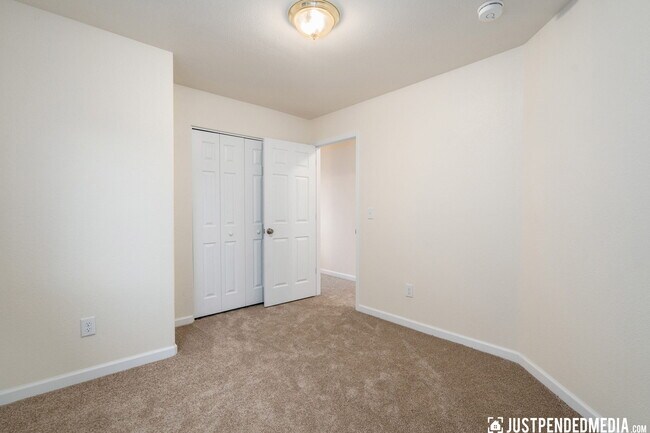 3 Bedrooms upstairs - 530 Bitterroot Cir