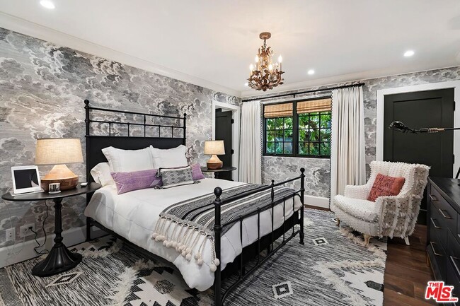 Building Photo - 4416 Arcola Ave