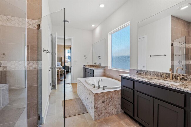 Building Photo - 921 Trevi Fontana Dr.