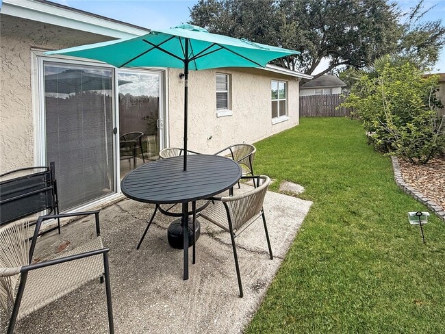 Building Photo - 5204 Lonesome Dove Dr