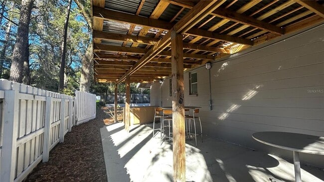 Building Photo - 1606 NW 22nd St