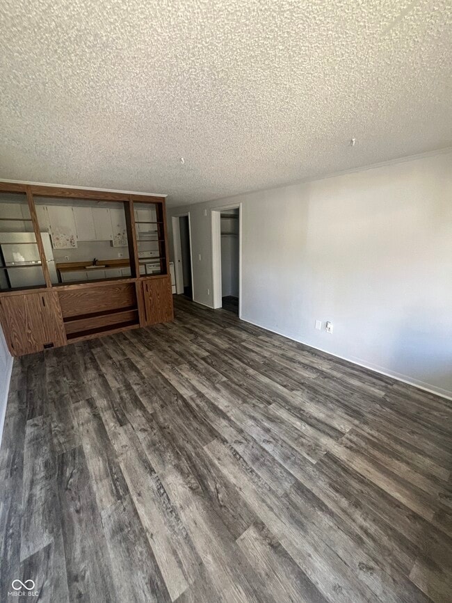 Building Photo - 2000 Indianapolis Rd