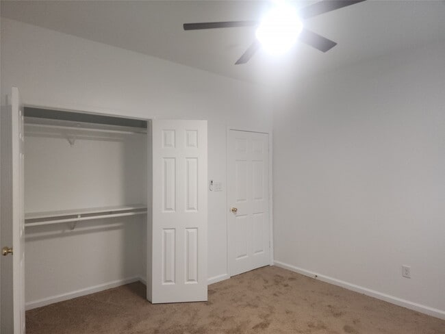 Building Photo - 6719 Roanoke St