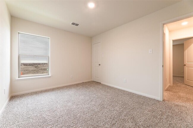 Building Photo - 3109 Killam Rd