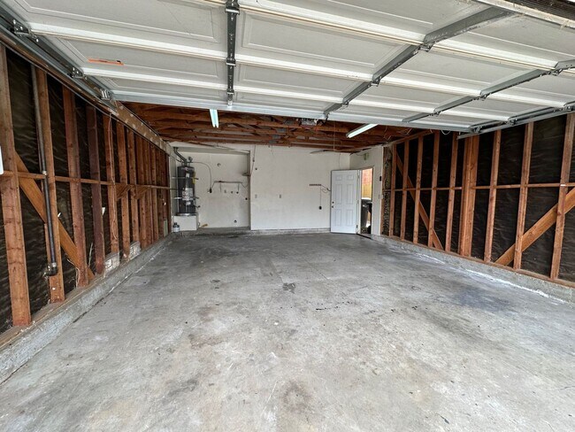 Building Photo - 13677 Caspian Way