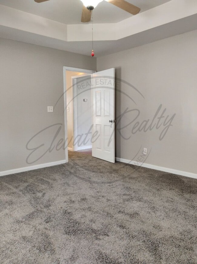 Building Photo - ON SPECIAL! THIS PROPERTY HAS A 1/2 OFF TH...