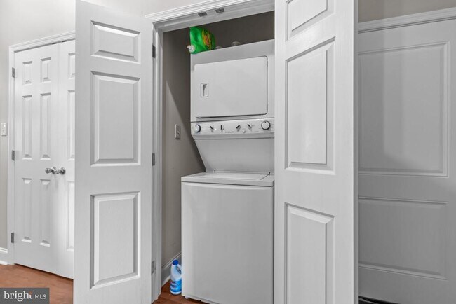 Building Photo - 1801 E Passyunk Ave