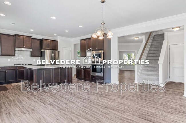 Building Photo - 5749 Marblehead Dr