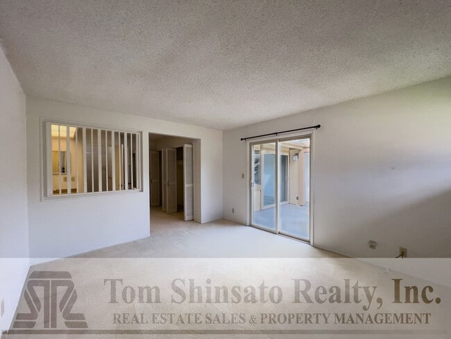 Building Photo - Townhouse at Mariner's Village 2