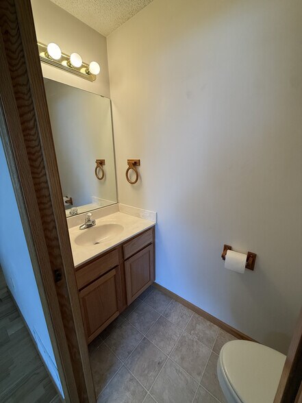 Building Photo - 5293 Manchester Dr