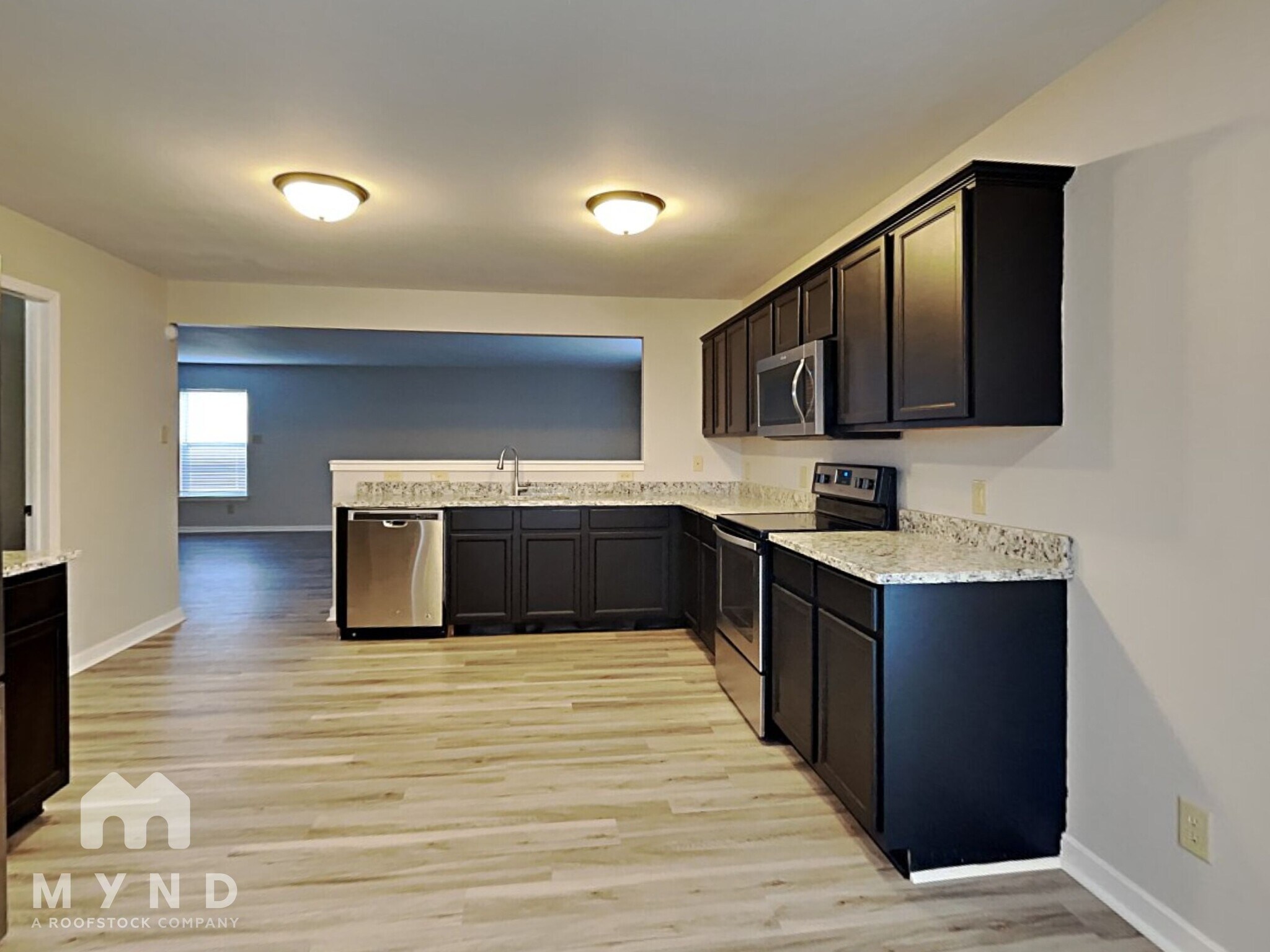 Building Photo - 747 Sedgewick Ln