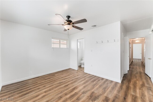 Building Photo - 1109 Tumbleweed Ave