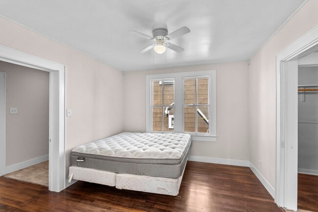 Building Photo - 4911 Avenue P 1/2