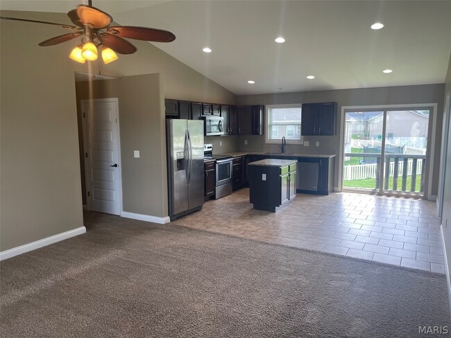 Building Photo - 32 Rolling Rock Creek Ct