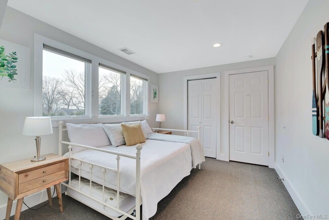 Building Photo - 550 Krause Rd