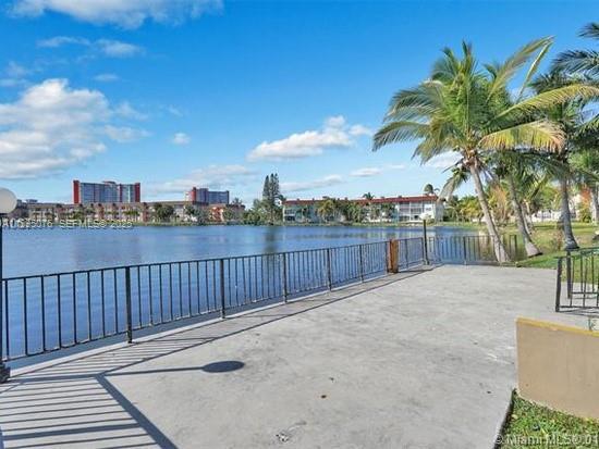 Building Photo - 1450 NE 191st St