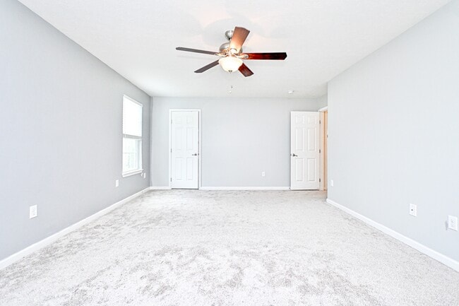 Building Photo - 8453 Forest Valley Dr