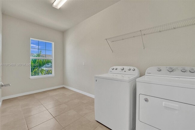 Building Photo - 4764 Eucalyptus Dr