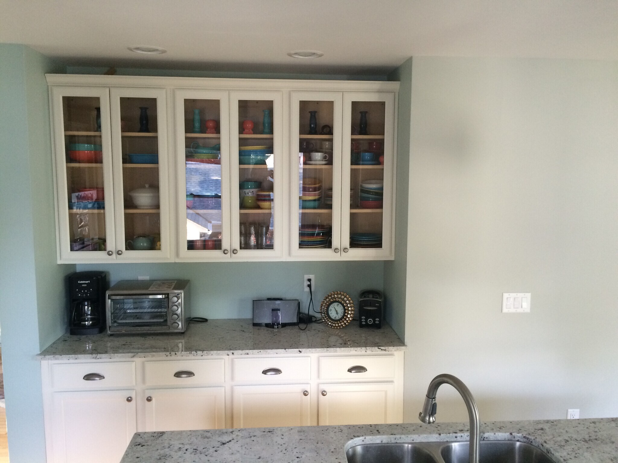 Kitchen - 2547 S Shore Dr