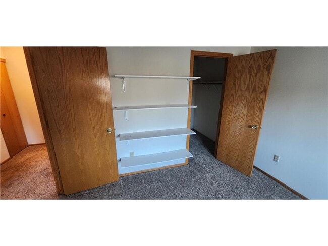 Building Photo - 5505 Orleans Ln N