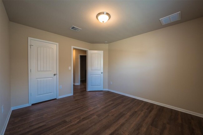 Building Photo - 13317 Brahmin Dr